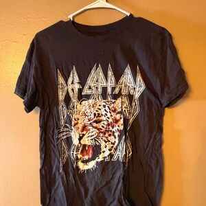 Def Leppard Black Graphic T-Shirt
